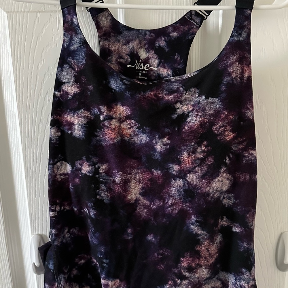 LuLaRoe 1x Rise Tank